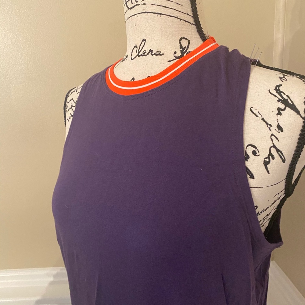 Women’s active tank purple